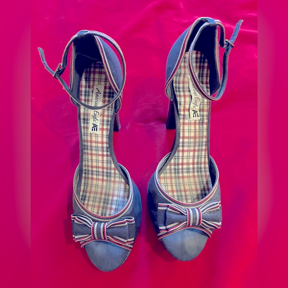 American Eagle platform heels